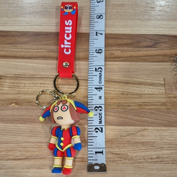 POMNI Jester Keychain, The Amazing Digital Circus - Picture 5 of 5